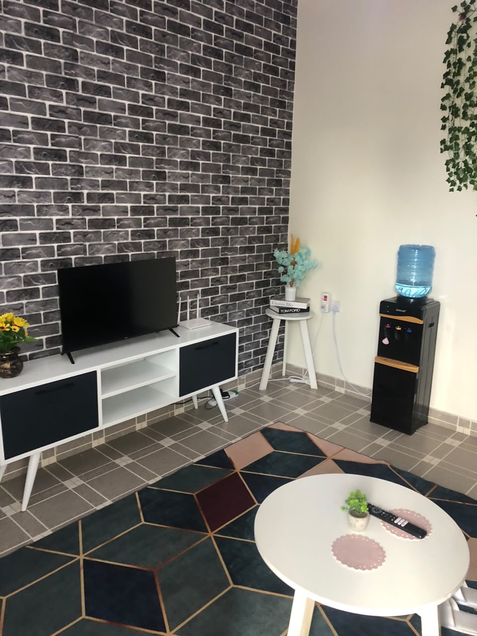 1-Bedroom Apartment at PJ's Cozzy Homes